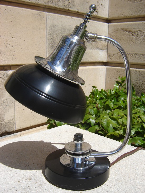 Markel Streamline American Art Deco Table / Desk Lamp