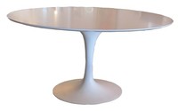 Mid Century Modern Eero Saarinen Oval Pedestal Table For Knoll