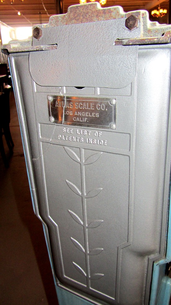 Mills American Art Deco Penny Scale