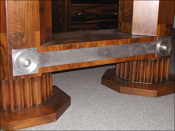 Walnut Aluminum Dining Table & 6 Chairs